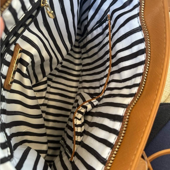 Miztique Tote bag in saddle Color NWT - Picture 9 of 15